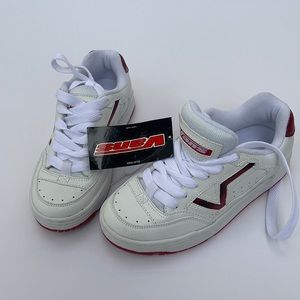 Vans women’s sneakers